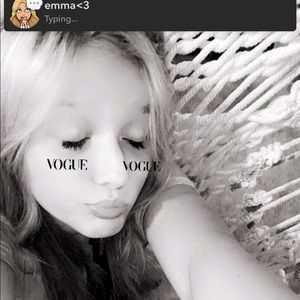 Meet your Posher, Amelia